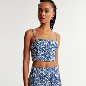 Abercrombie & Fitch Blue and White Fitted Crop Camisole L NWT